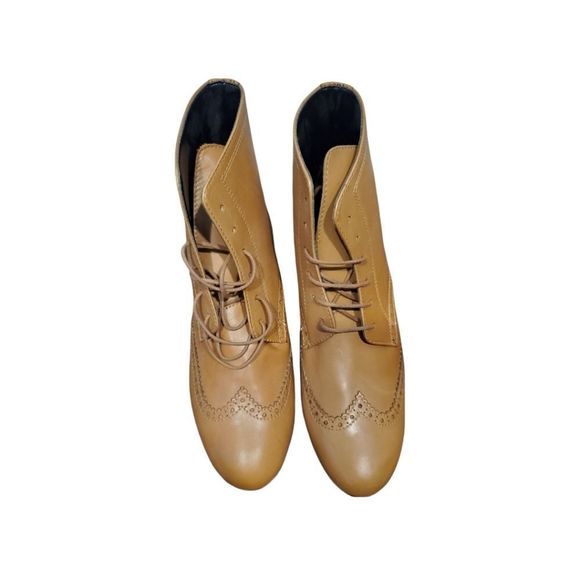 Barneys New York Tan Wingtip Boots - Picture 2 of 10